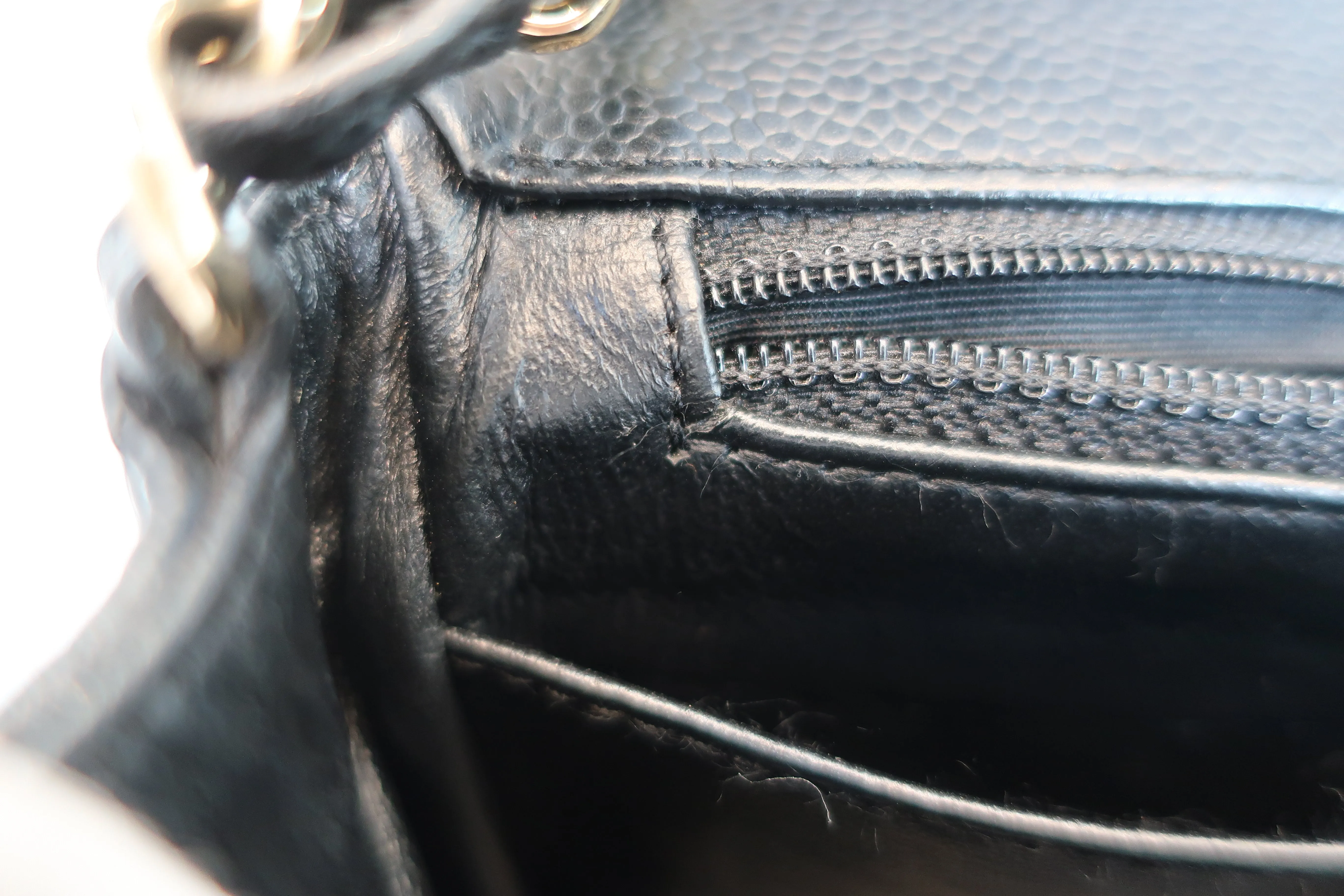 CHANEL/シャネル ミニマトラッセシングルフラップチェーンショルダーバッグ キャビアスキン ショルダーバッグ ブラック/ゴールド金具 600080111