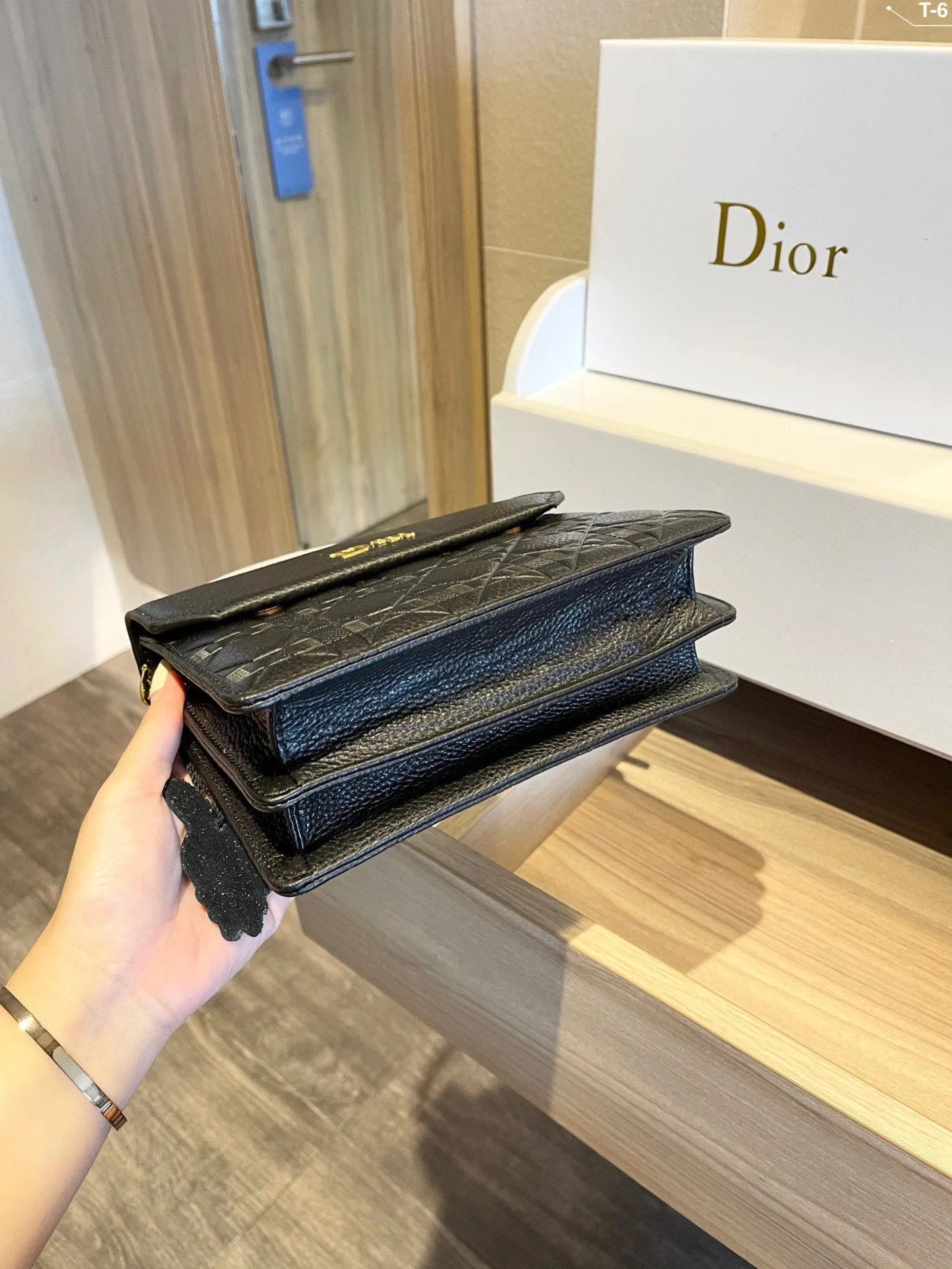 Designer Handbags DR 314