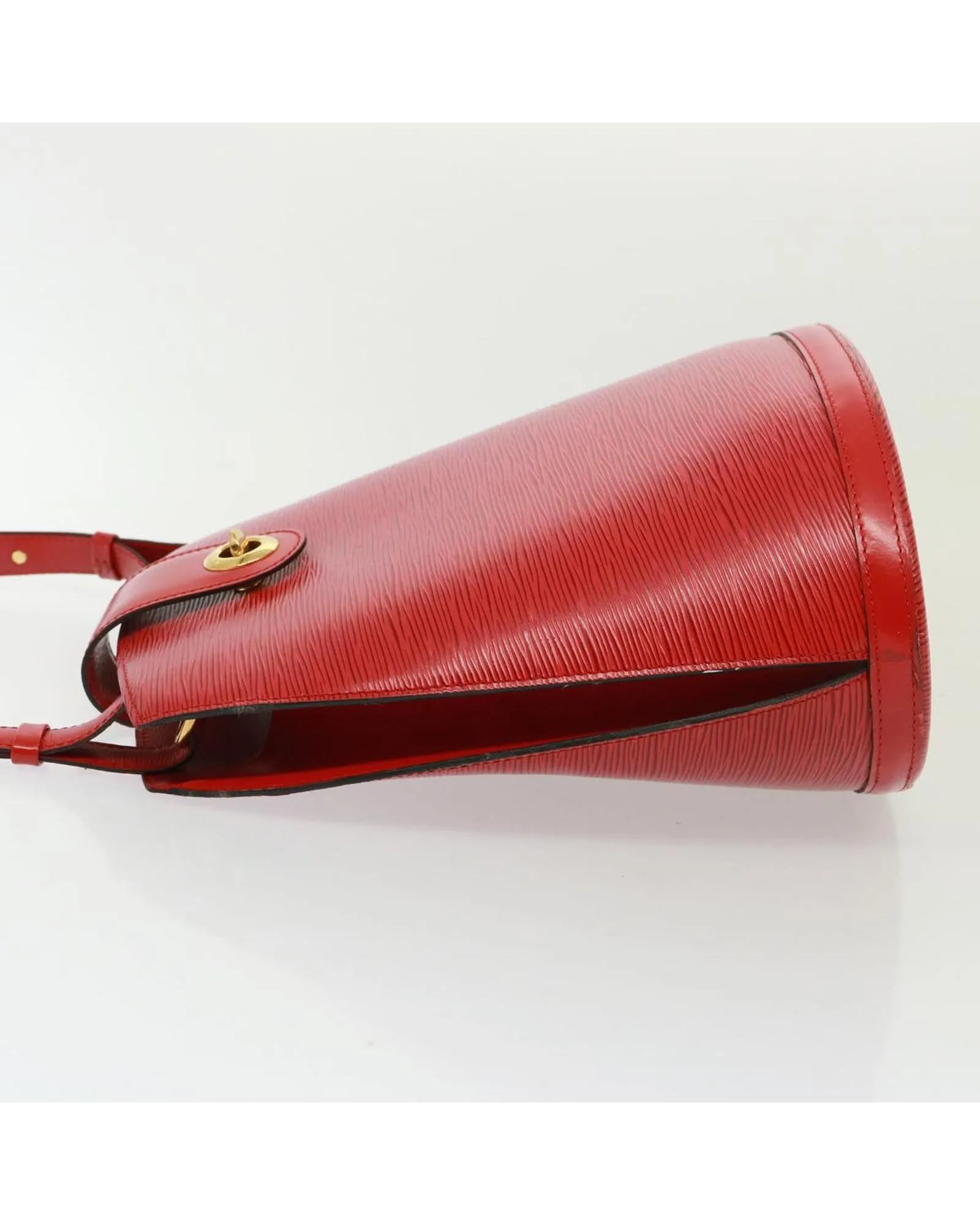 Epi Leather Cluny Shoulder Bag