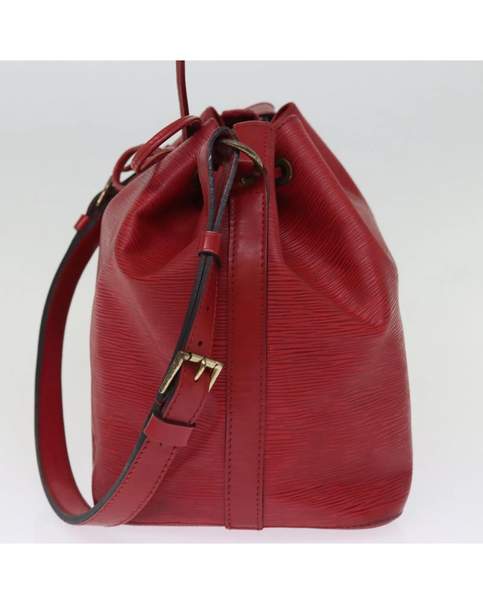 Epi Leather Petit Noe Shoulder Bag